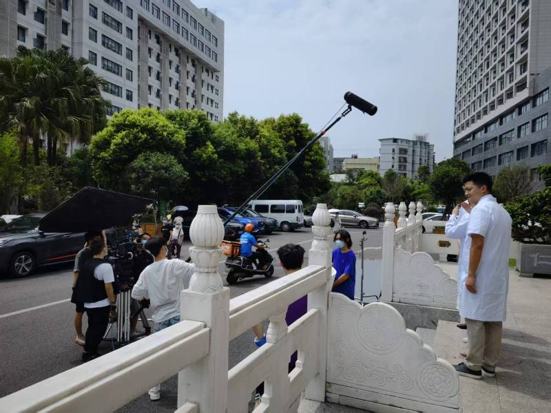 金川区广告片拍摄公司低成本实现高规格制作的诀窍